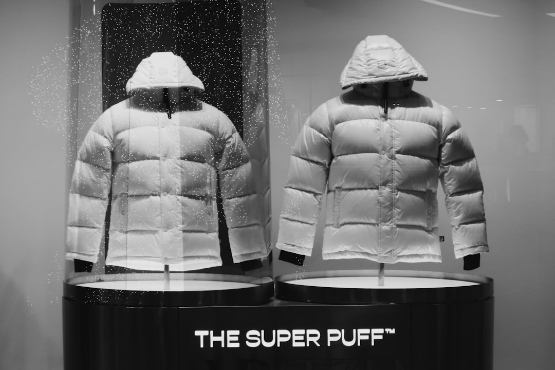 découvrez notre collection élégante de vestes pour un style tendance et une protection optimale contre le froid.