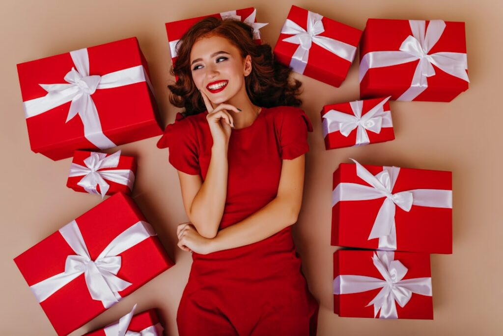 découvrez des idées de cadeaux de noël parfaits pour femme, alliant originalité, élégance et attention. trouvez l'inspiration pour faire plaisir à toutes les femmes de votre vie.