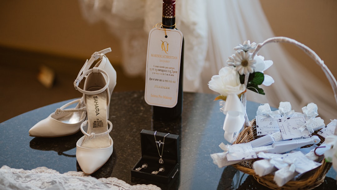 découvrez des idées de cadeaux de mariage uniques et personnalisés pour célébrer ce moment spécial avec les jeunes mariés.