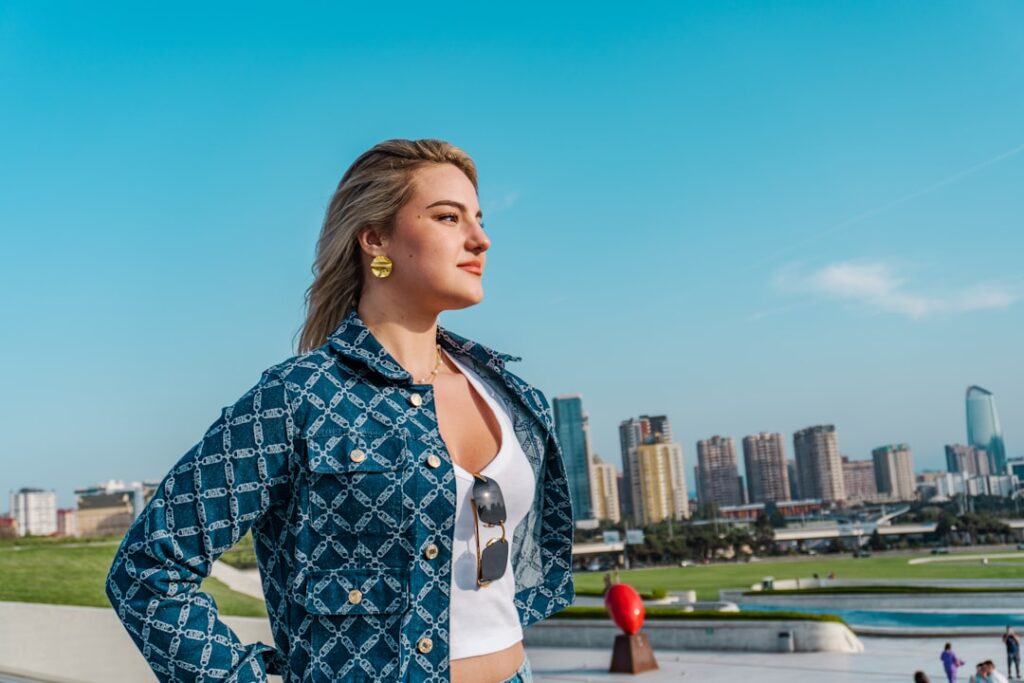découvrez les dernières tendances mode pour être à la pointe du style cette saison. conseils, nouveautés et inspirations fashion pour un look tendance et moderne.