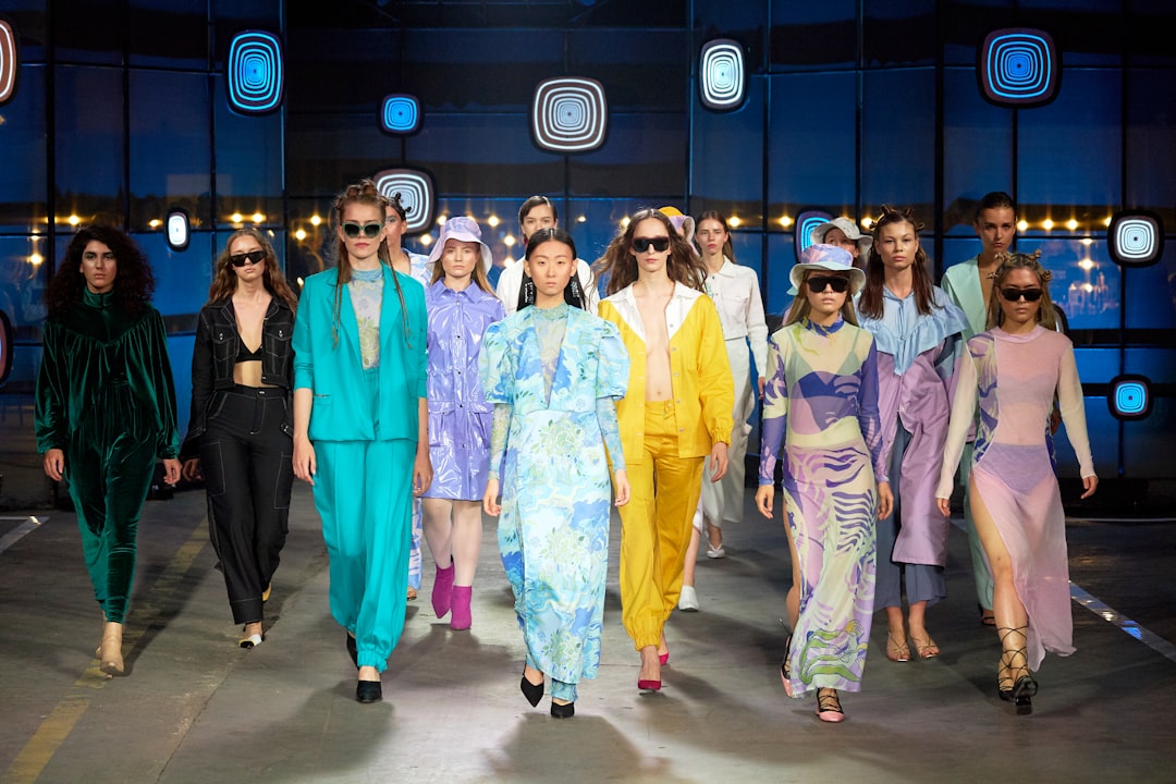 découvrez les dernières tendances mode, conseils style et inspirations pour renouveler votre garde-robe avec élégance et originalité.