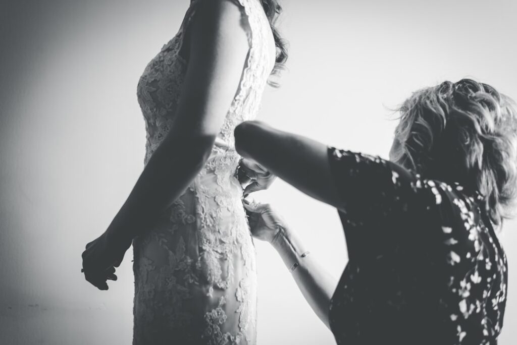 découvrez les différentes silhouettes de robes de mariée pour trouver celle qui sublimera votre beauté le jour j.