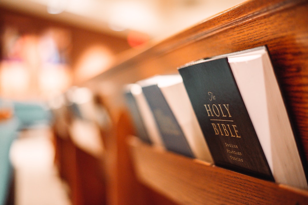 découvrez le christian life program, un parcours spirituel pour approfondir votre foi chrétienne, renforcer votre engagement et vivre une vie guidée par les valeurs chrétiennes.