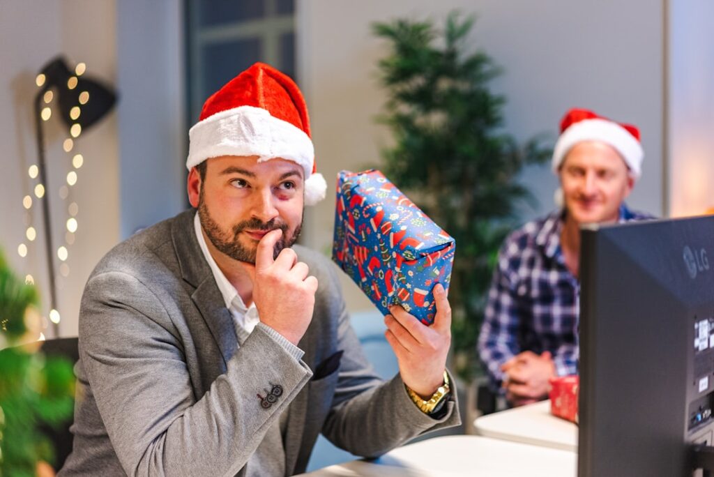 découvrez des idées cadeaux originales et adaptées pour un homme de 60 ans, alliant élégance, praticité et souvenirs inoubliables.